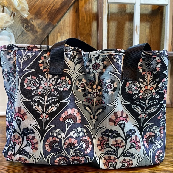 Vera Bradley Bags Vera Bradley Ornate Blooms Lighten Up Everything Vera Bradley Bags Vera Bradley Ornate Blooms Lighten Up Everything